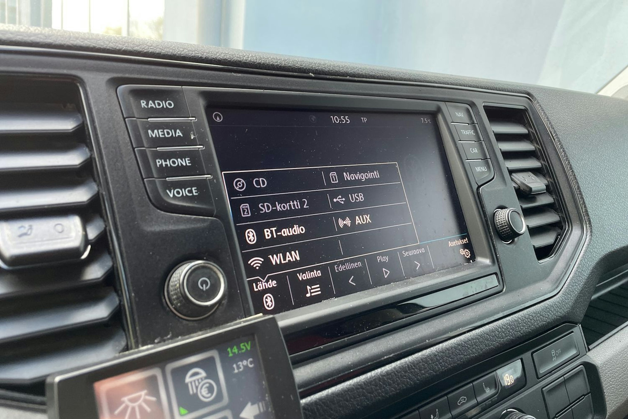 Harmaa Volkswagen CRAFTER 2019 kuva 21.