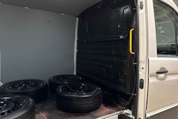 Valkoinen Volkswagen CRAFTER 2019 kuva 13.