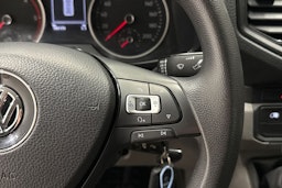 Valkoinen Volkswagen CRAFTER 2019 kuva 19.