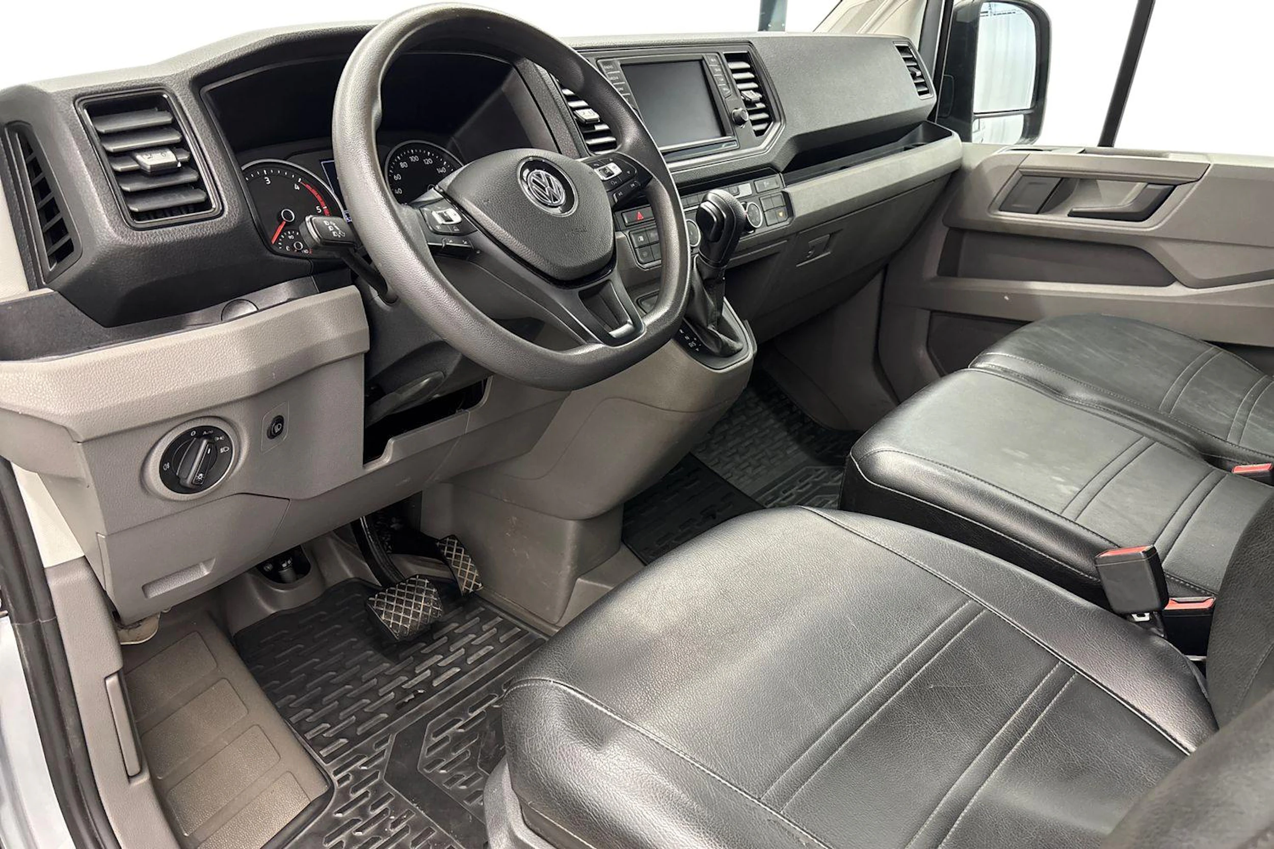 hopea Volkswagen Crafter 2019 kuva 8.
