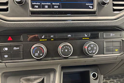 hopea Volkswagen Crafter 2019 kuva 17.
