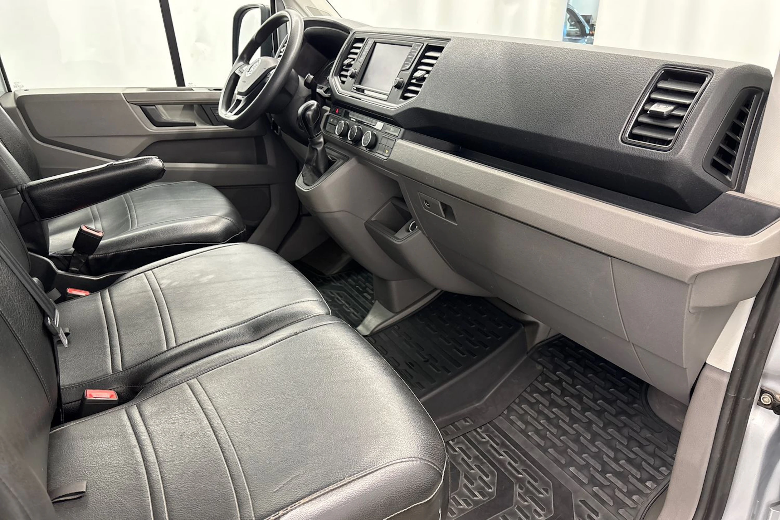 hopea Volkswagen Crafter 2019 kuva 25.