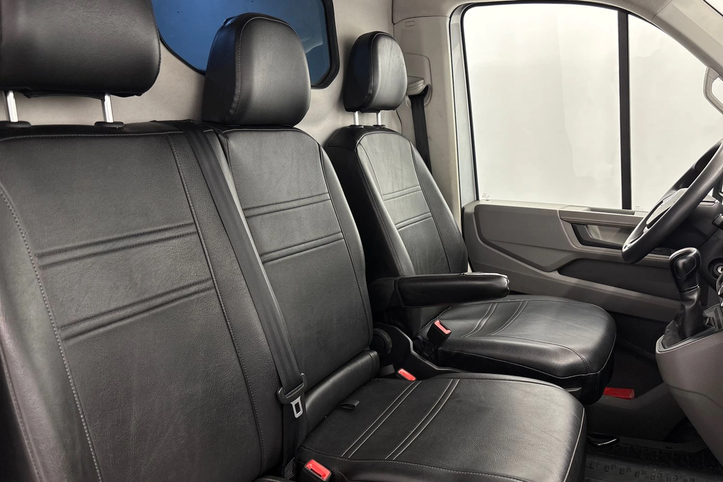 hopea Volkswagen Crafter 2019 kuva 26.