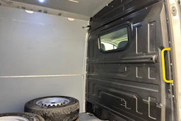 hopea Volkswagen Crafter 2019 kuva 28.
