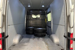 hopea Volkswagen Crafter 2019 kuva 29.