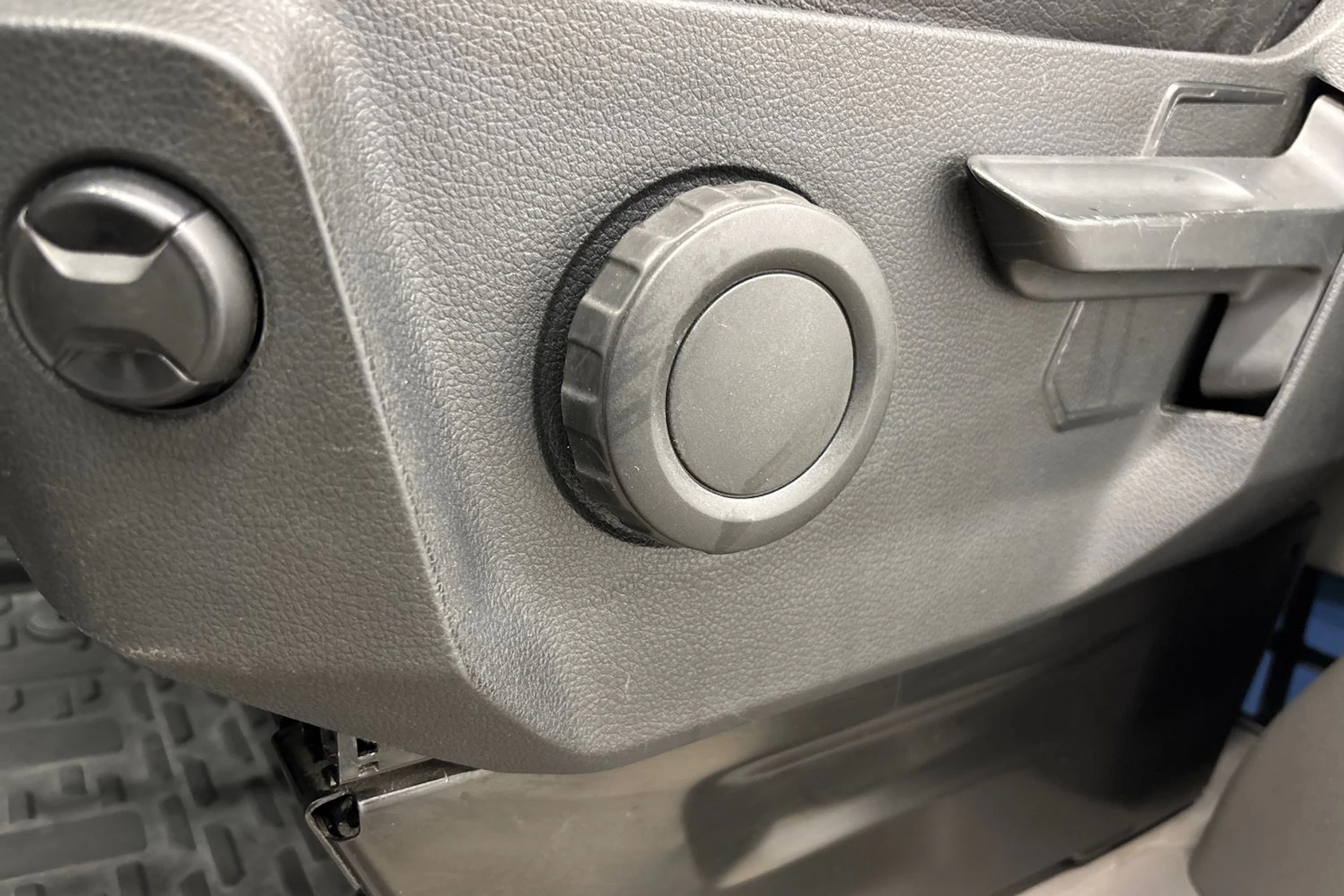 hopea Volkswagen Crafter 2019 kuva 33.