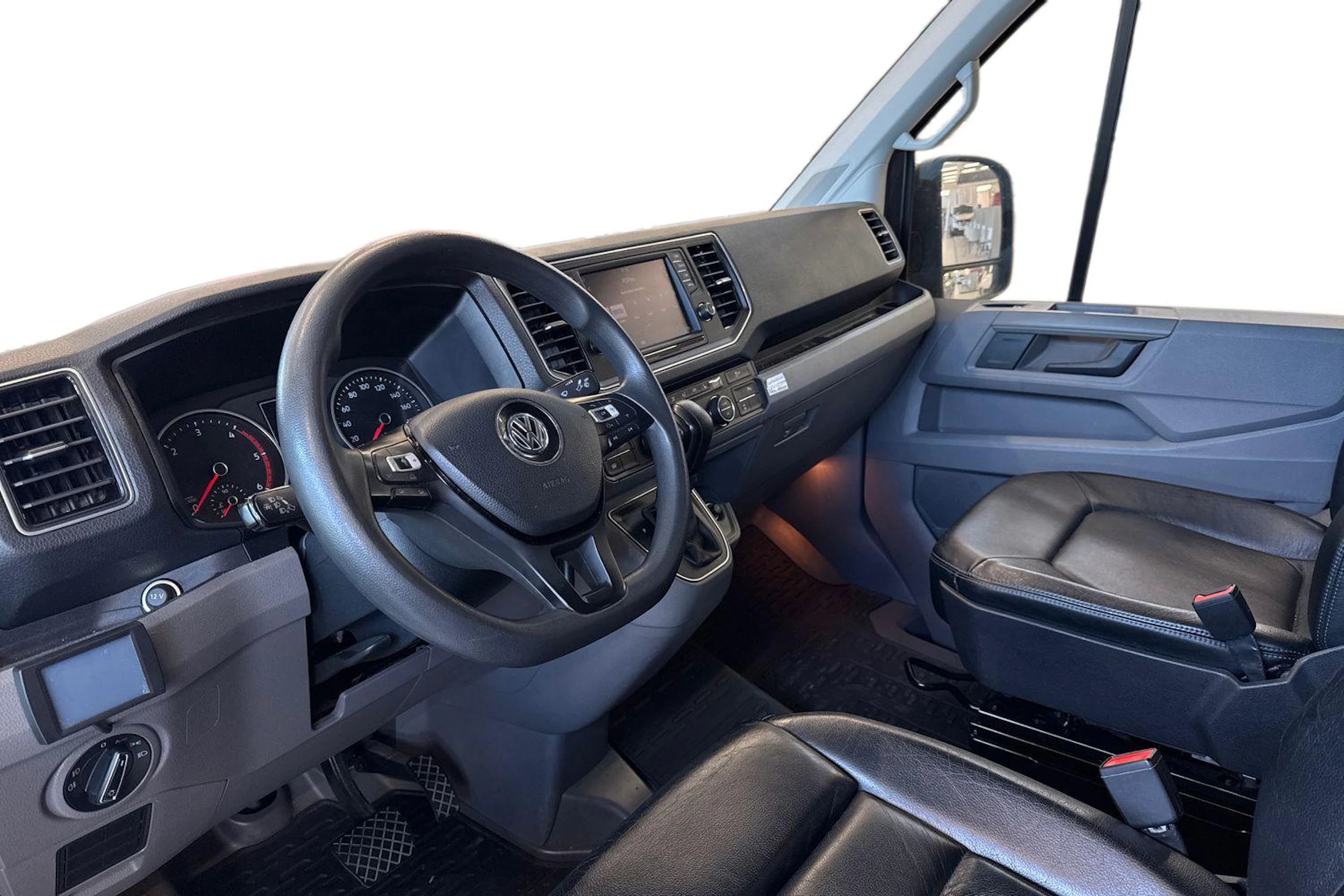harmaa Volkswagen Crafter 2019 kuva 3.