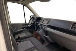 Valkoinen Volkswagen CRAFTER 2019 kuva 9.