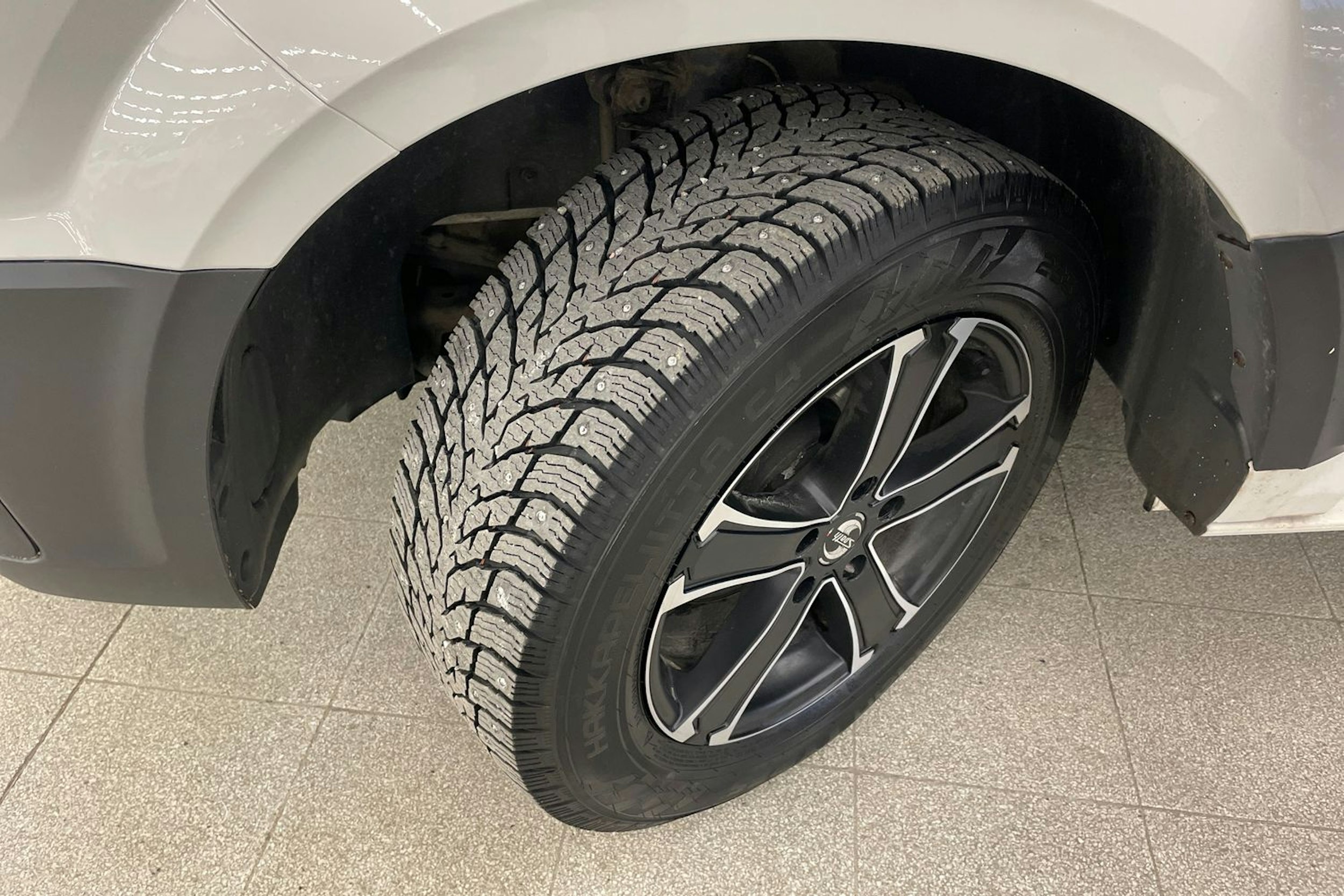 Valkoinen Volkswagen CRAFTER 2019 kuva 13.