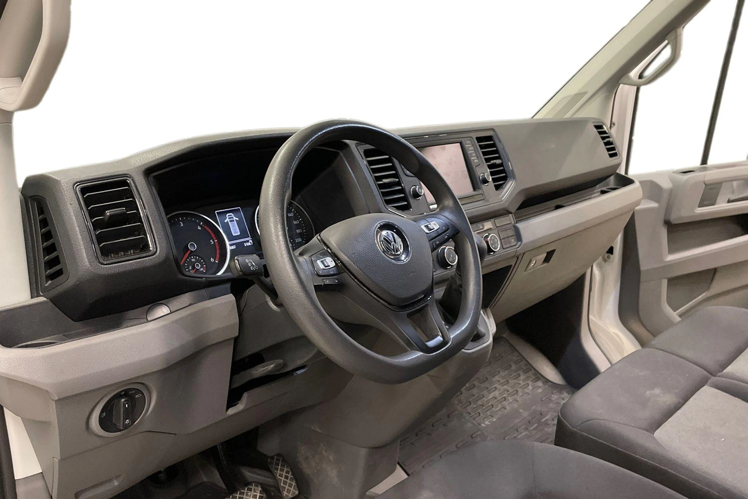 valkoinen Volkswagen Crafter 2019 kuva 3.