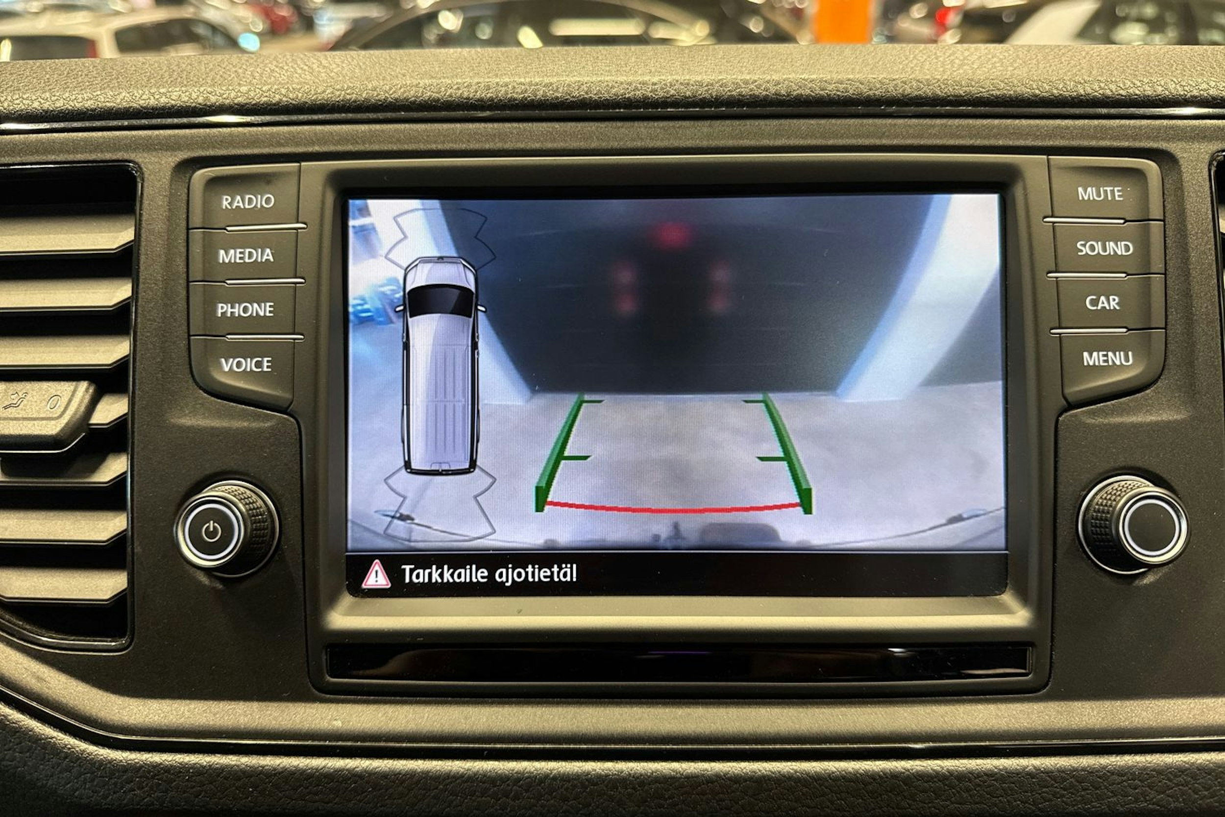 harmaa Volkswagen Crafter 2019 kuva 18.