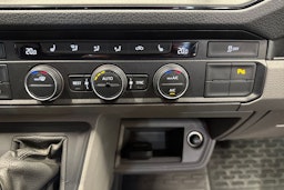 harmaa Volkswagen Crafter 2019 kuva 22.