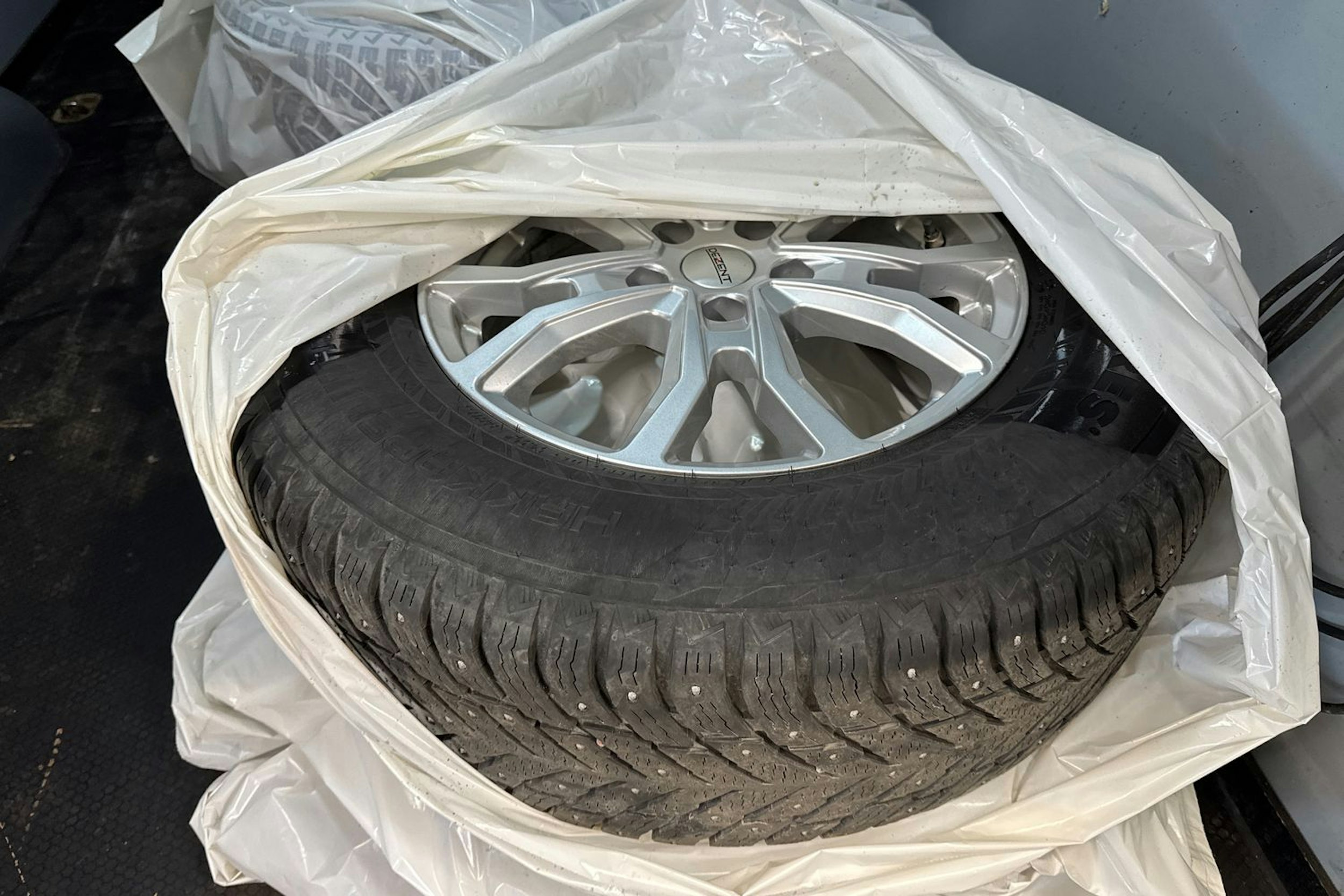 harmaa Volkswagen Crafter 2019 kuva 34.