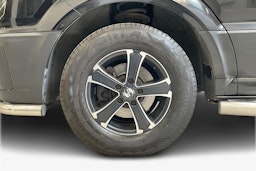 musta Volkswagen Crafter 2019 kuva 11.