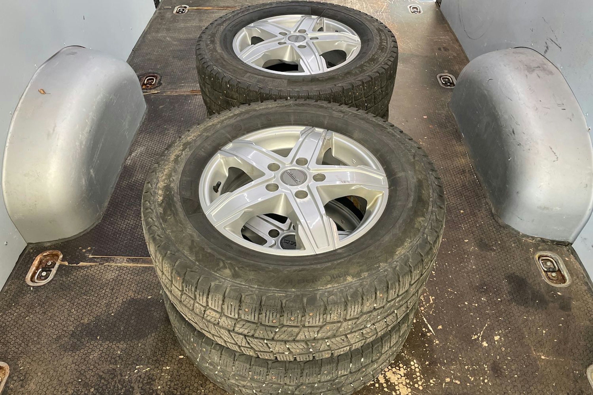 musta Volkswagen Crafter 2019 kuva 15.