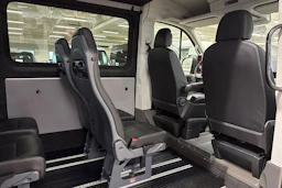 Punainen Volkswagen CRAFTER 2019 kuva 15.