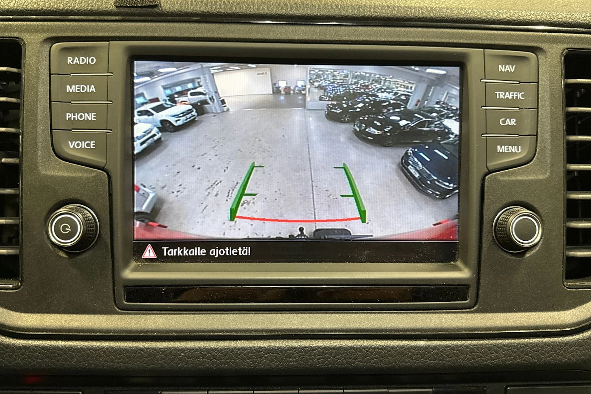 Punainen Volkswagen CRAFTER 2019 kuva 26.