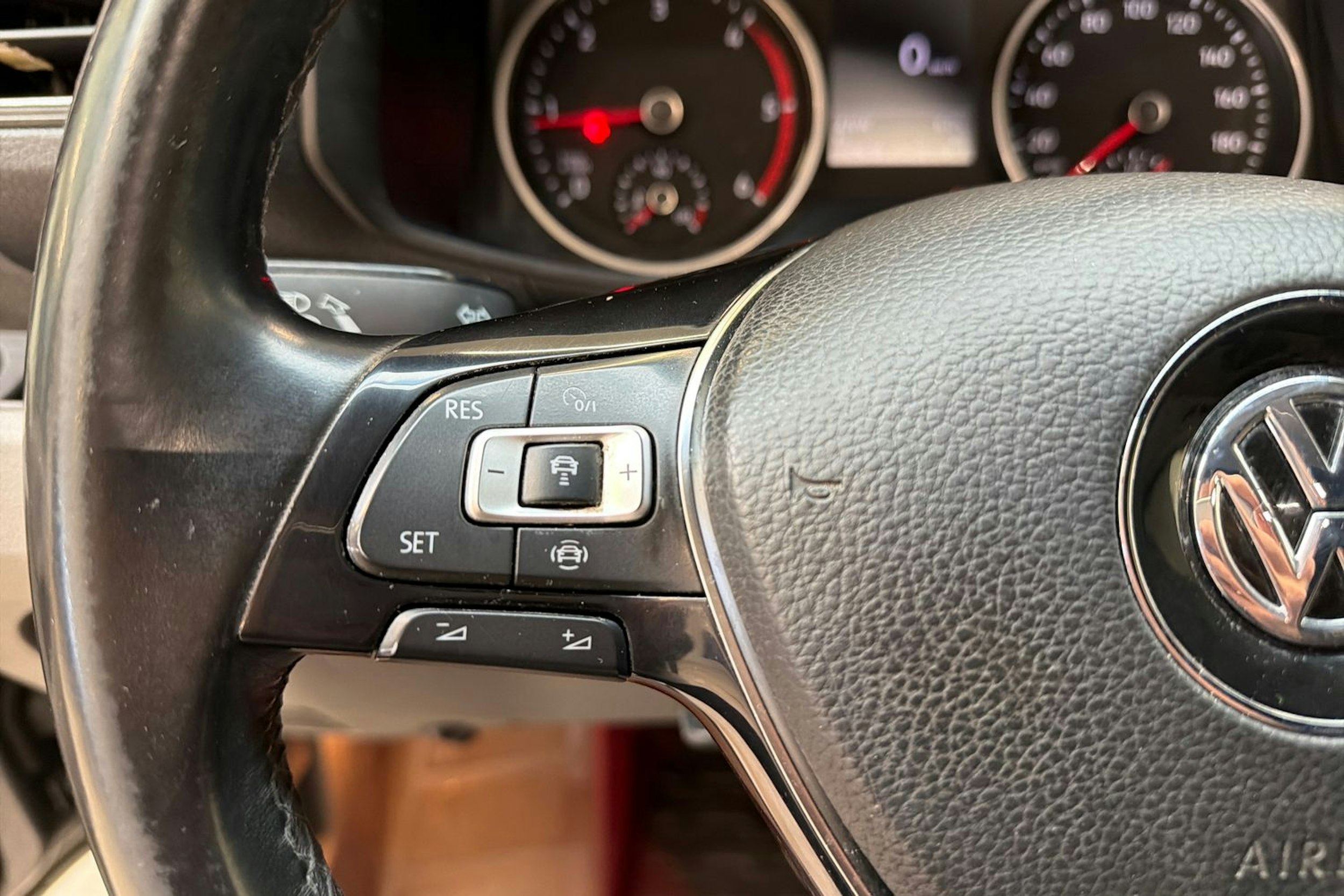 harmaa Volkswagen Crafter 2019 kuva 22.