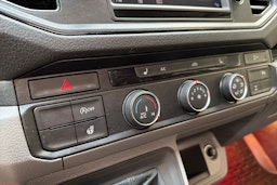 harmaa Volkswagen Crafter 2019 kuva 23.