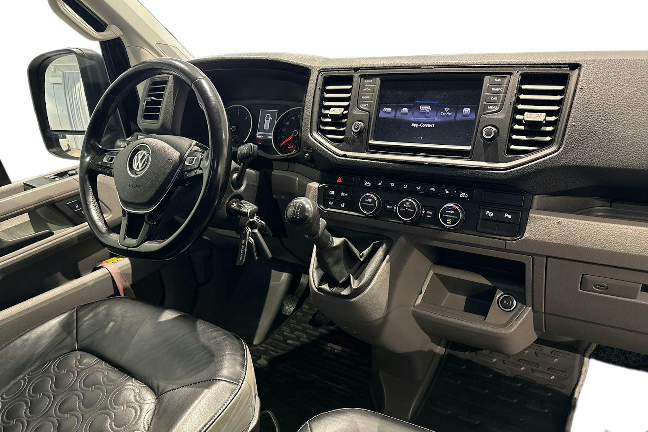 met. musta Volkswagen Crafter 2019 kuva 9.