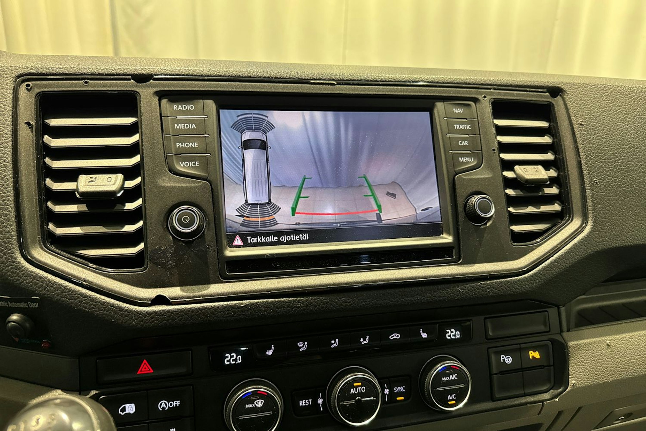 met. musta Volkswagen Crafter 2019 kuva 18.
