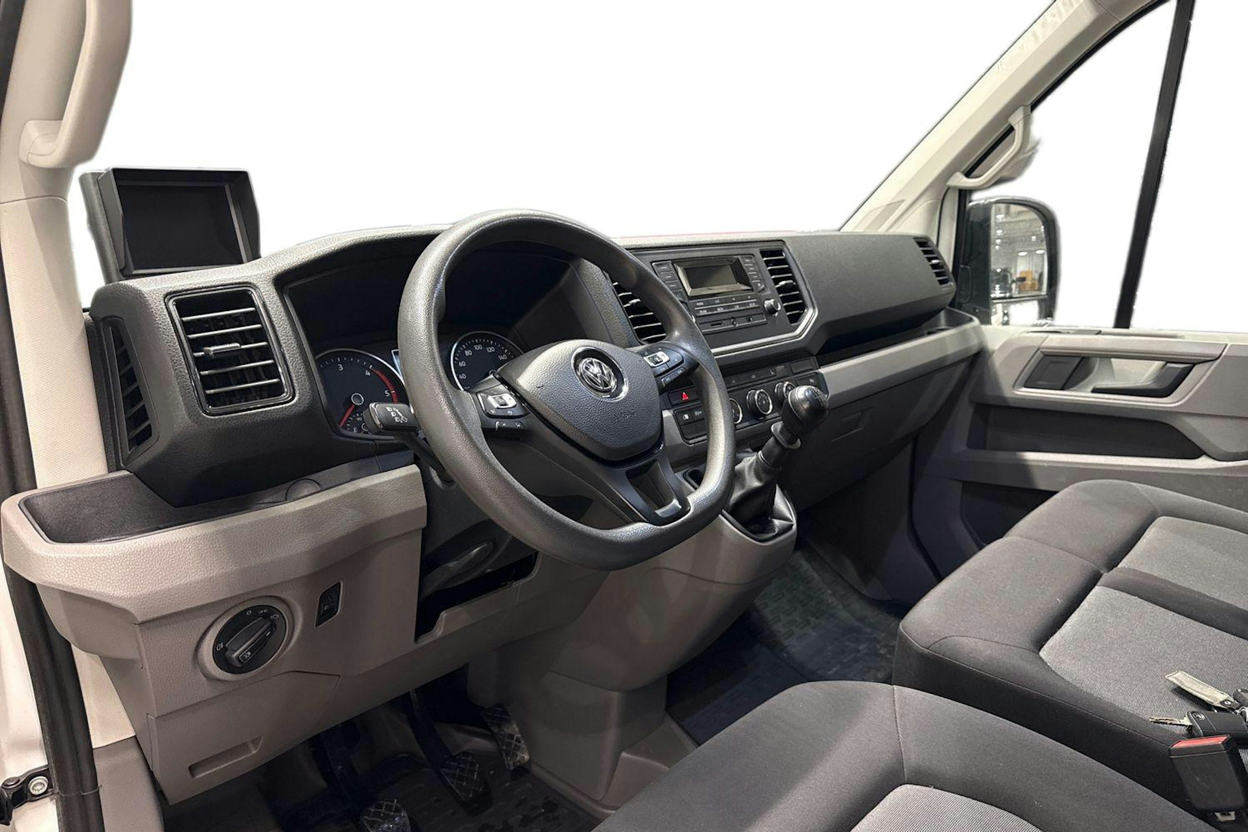 valkoinen Volkswagen Crafter 2019 kuva 3.