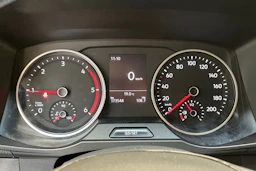 harmaa Volkswagen Crafter 2019 kuva 13.