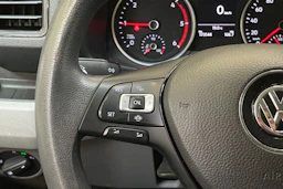harmaa Volkswagen Crafter 2019 kuva 14.