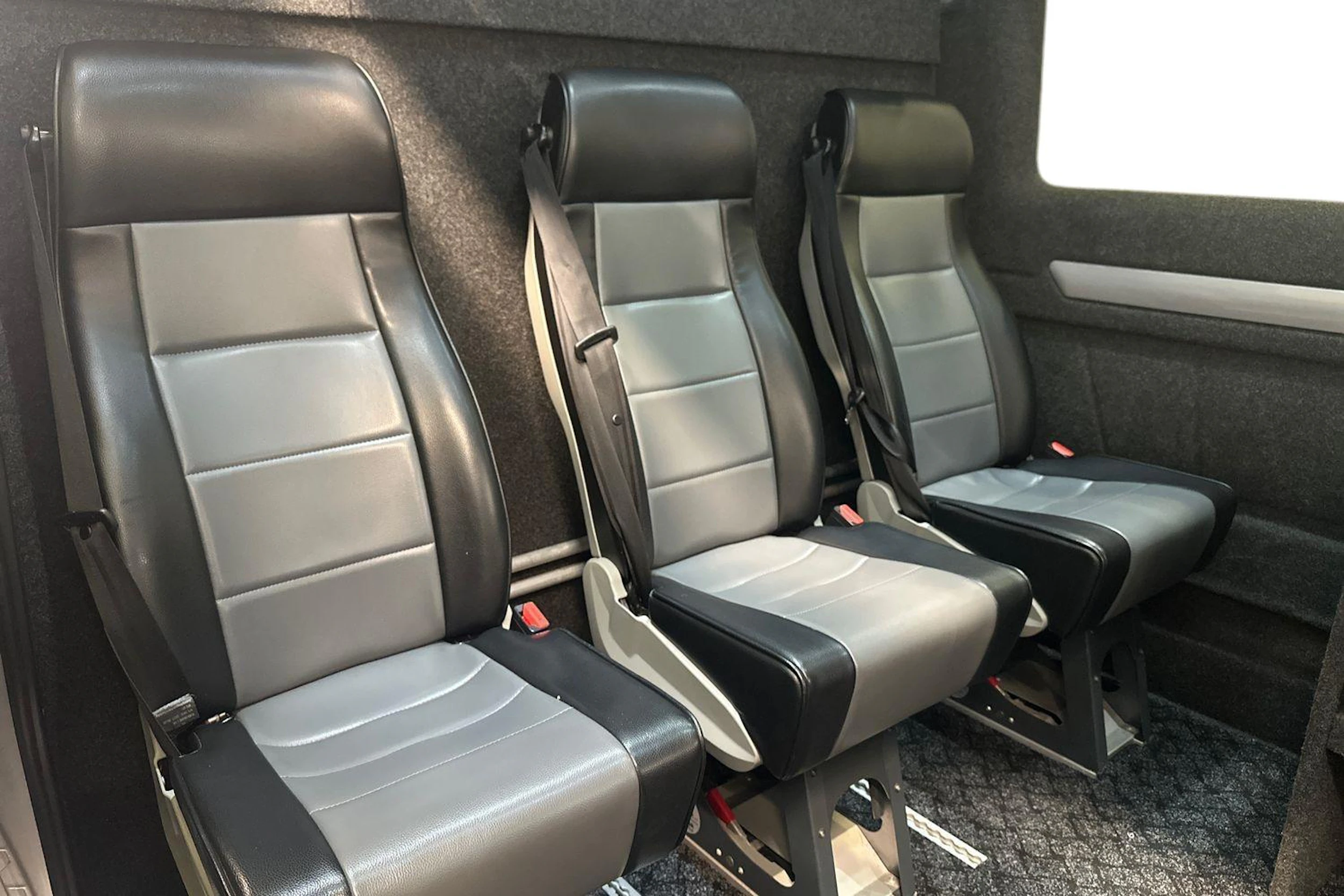 hopea Volkswagen Crafter 2019 kuva 8.