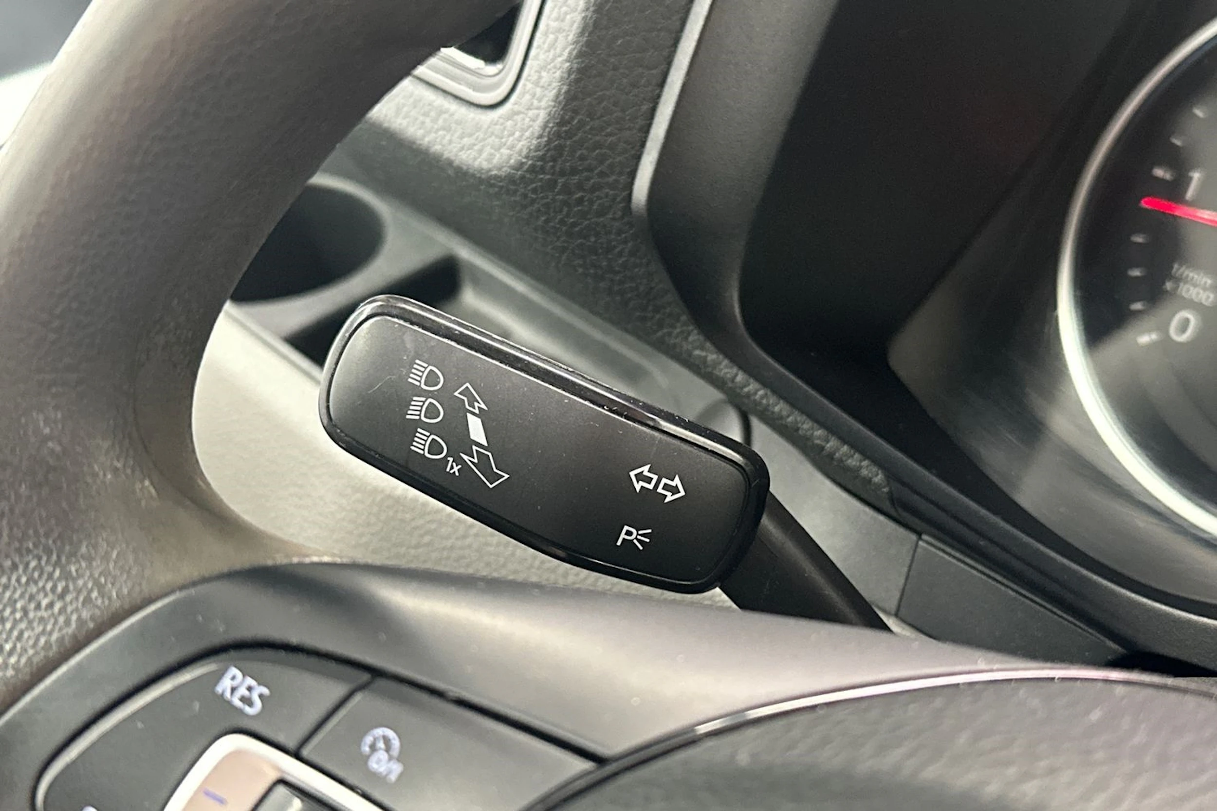hopea Volkswagen Crafter 2019 kuva 13.