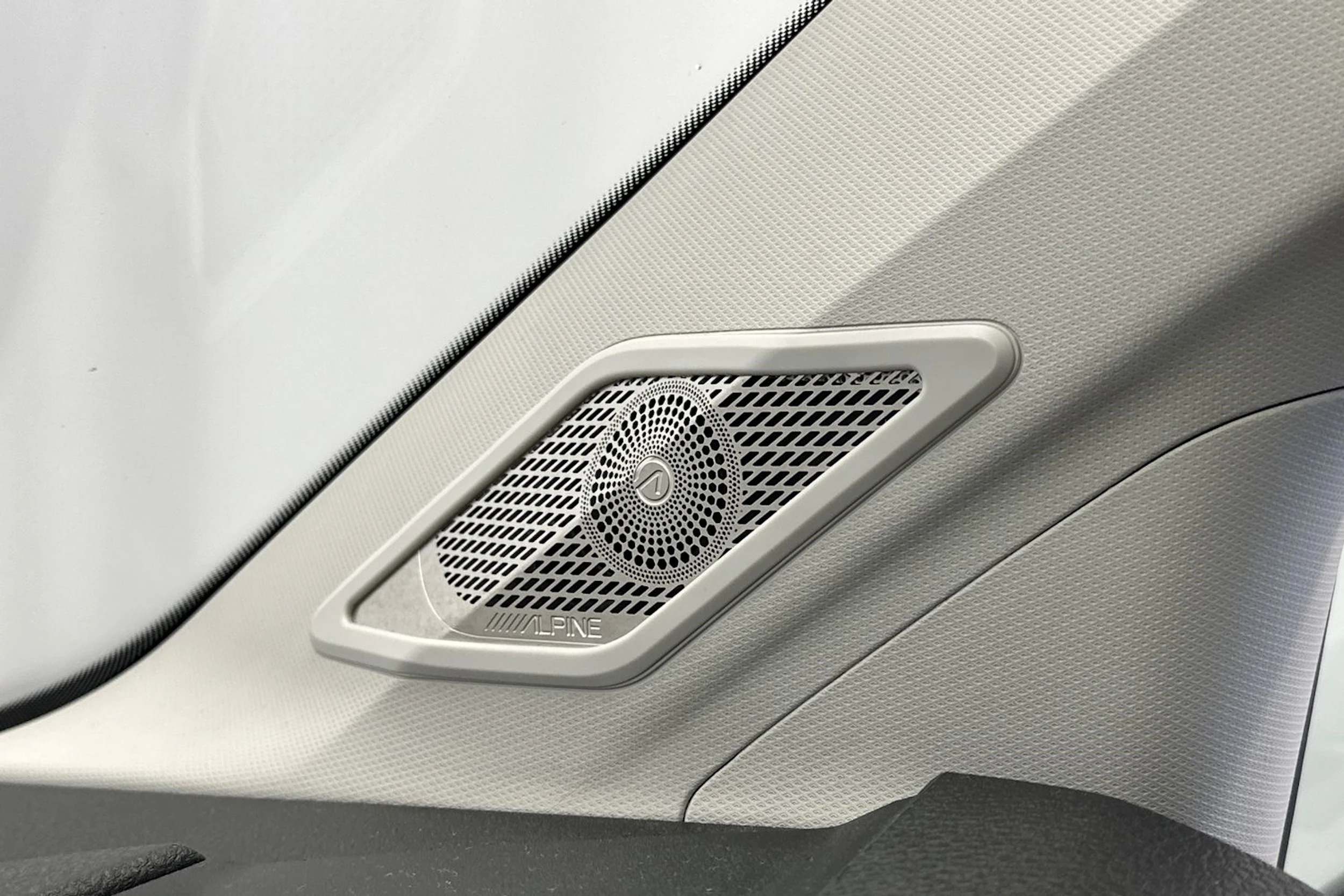 hopea Volkswagen Crafter 2019 kuva 24.