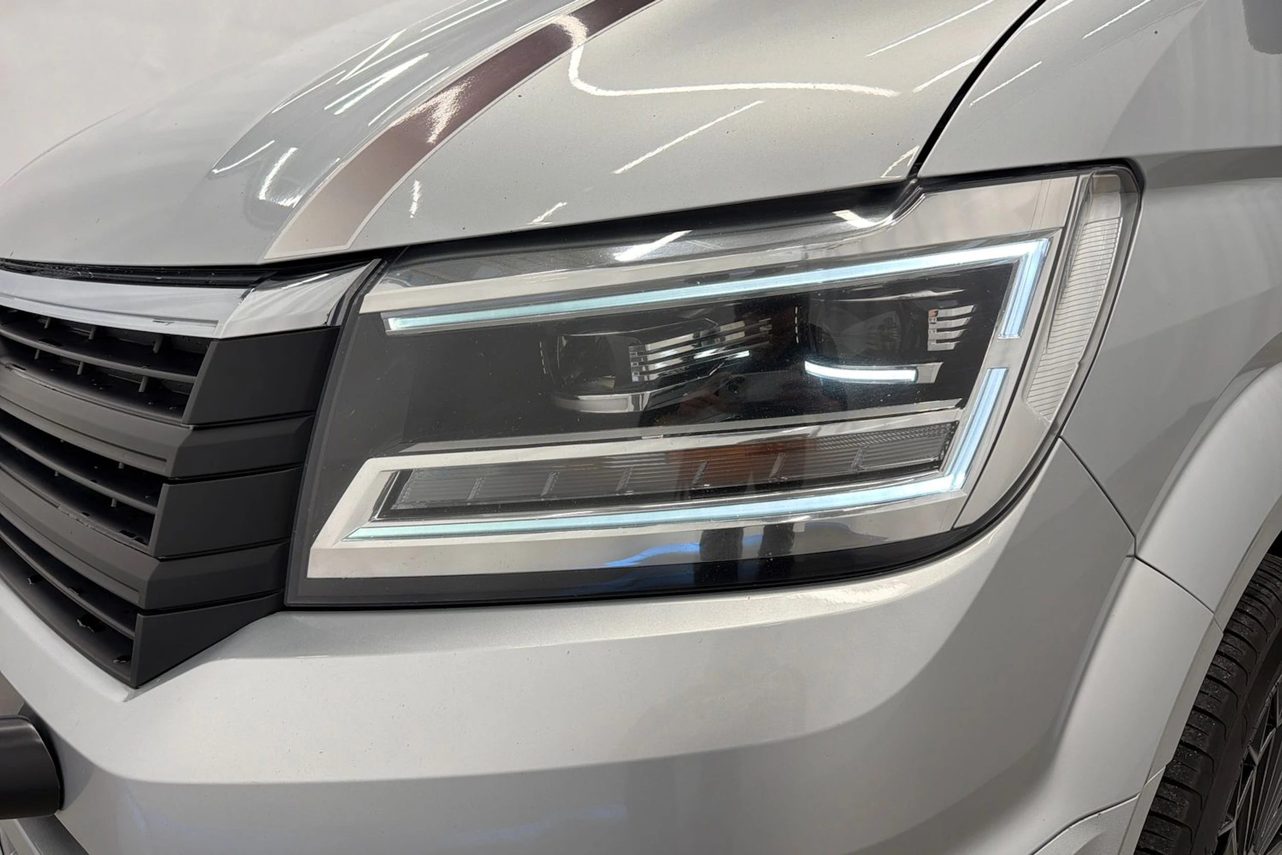 hopea Volkswagen Crafter 2019 kuva 28.