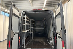 harmaa Volkswagen Crafter 2019 kuva 10.