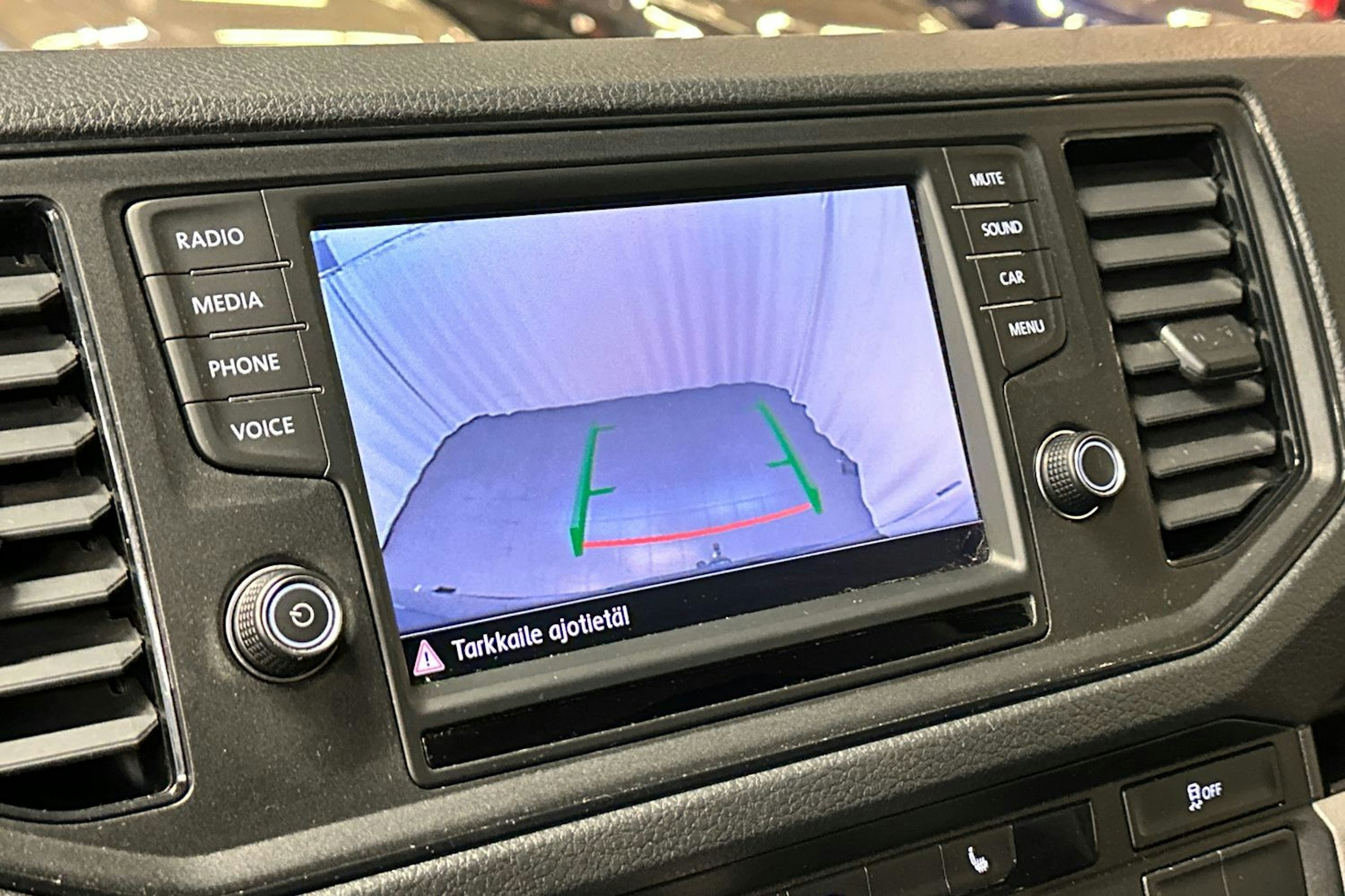 harmaa Volkswagen Crafter 2019 kuva 16.