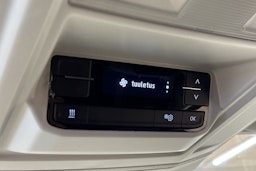 harmaa Volkswagen Crafter 2019 kuva 24.