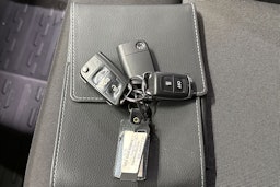 harmaa Volkswagen Crafter 2019 kuva 31.