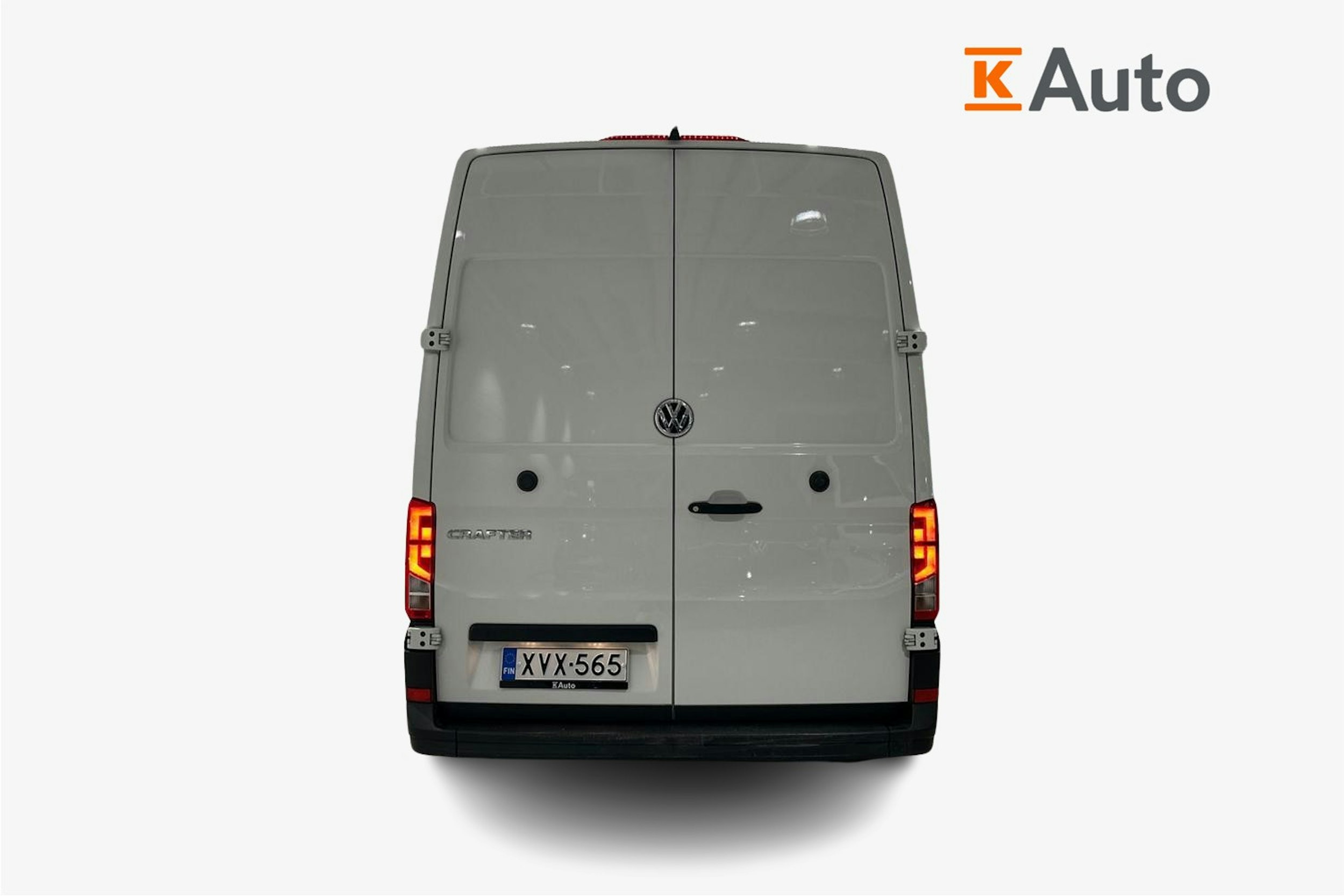 Valkoinen Volkswagen Crafter 2019 kuva 3.