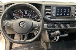 Valkoinen Volkswagen Crafter 2019 kuva 9.