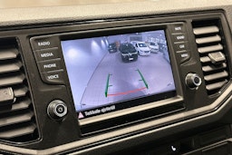 Valkoinen Volkswagen Crafter 2019 kuva 17.