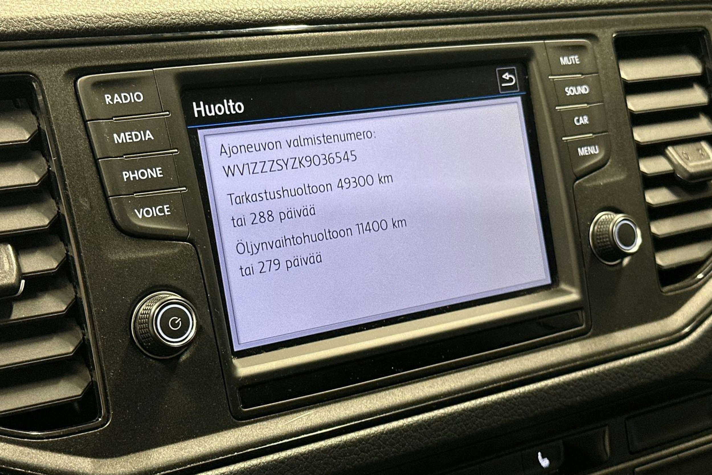 Valkoinen Volkswagen Crafter 2019 kuva 18.