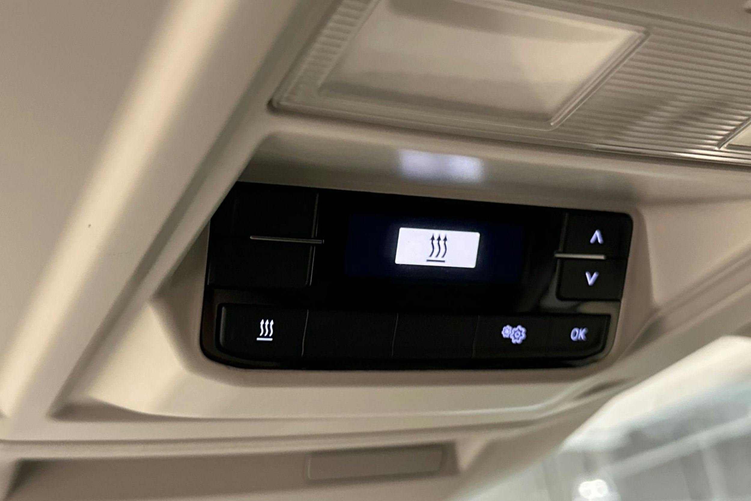 Valkoinen Volkswagen Crafter 2019 kuva 21.