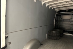Valkoinen Volkswagen Crafter 2019 kuva 24.