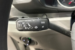 valkoinen Volkswagen Crafter 2019 kuva 17.