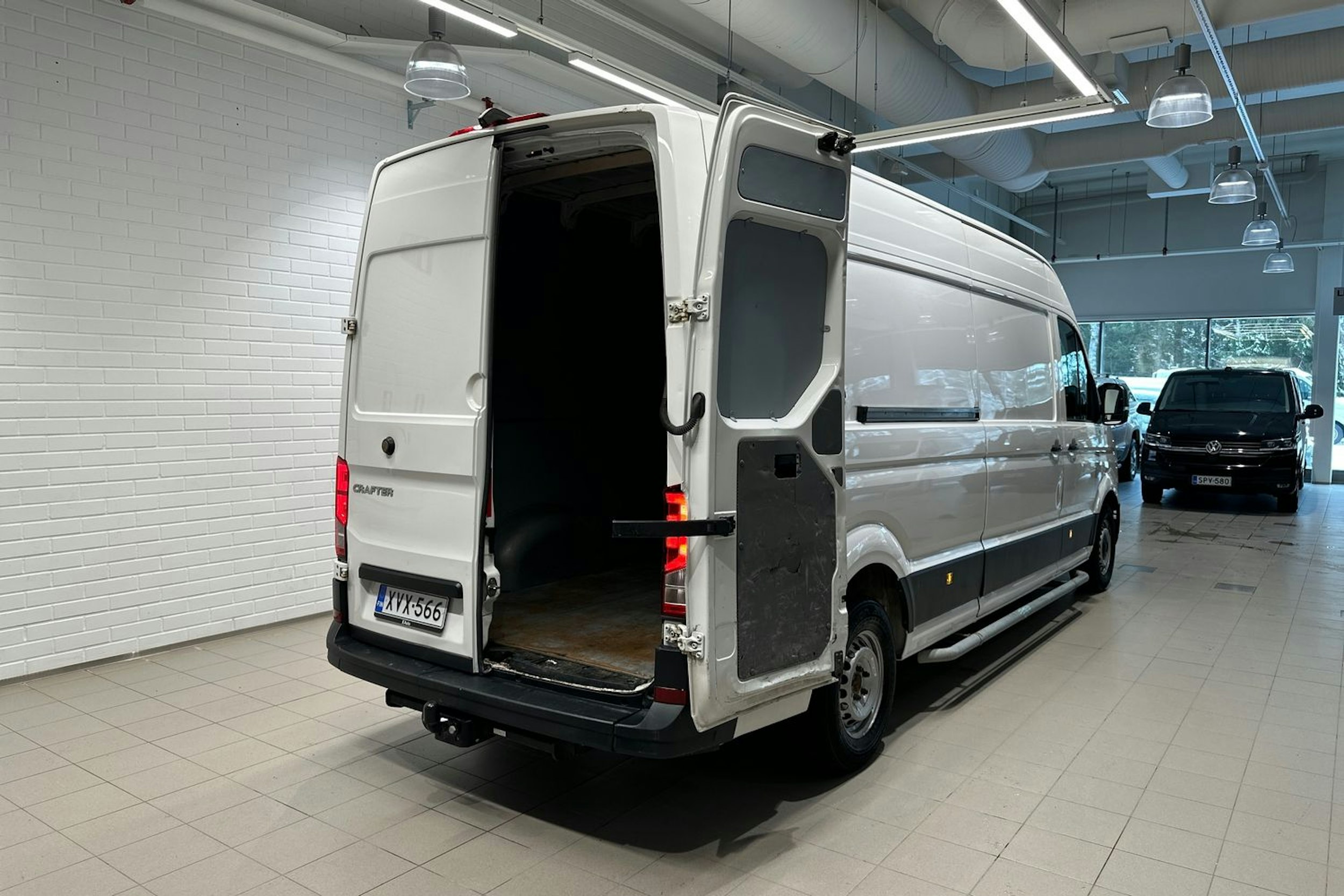 valkoinen Volkswagen Crafter 2019 kuva 26.