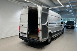 valkoinen Volkswagen Crafter 2019 kuva 26.