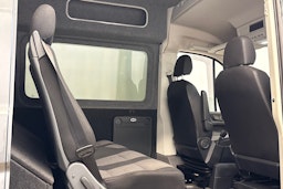 harmaa Volkswagen Crafter 2019 kuva 13.