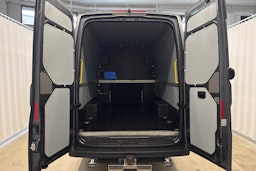 harmaa Volkswagen Crafter 2019 kuva 22.