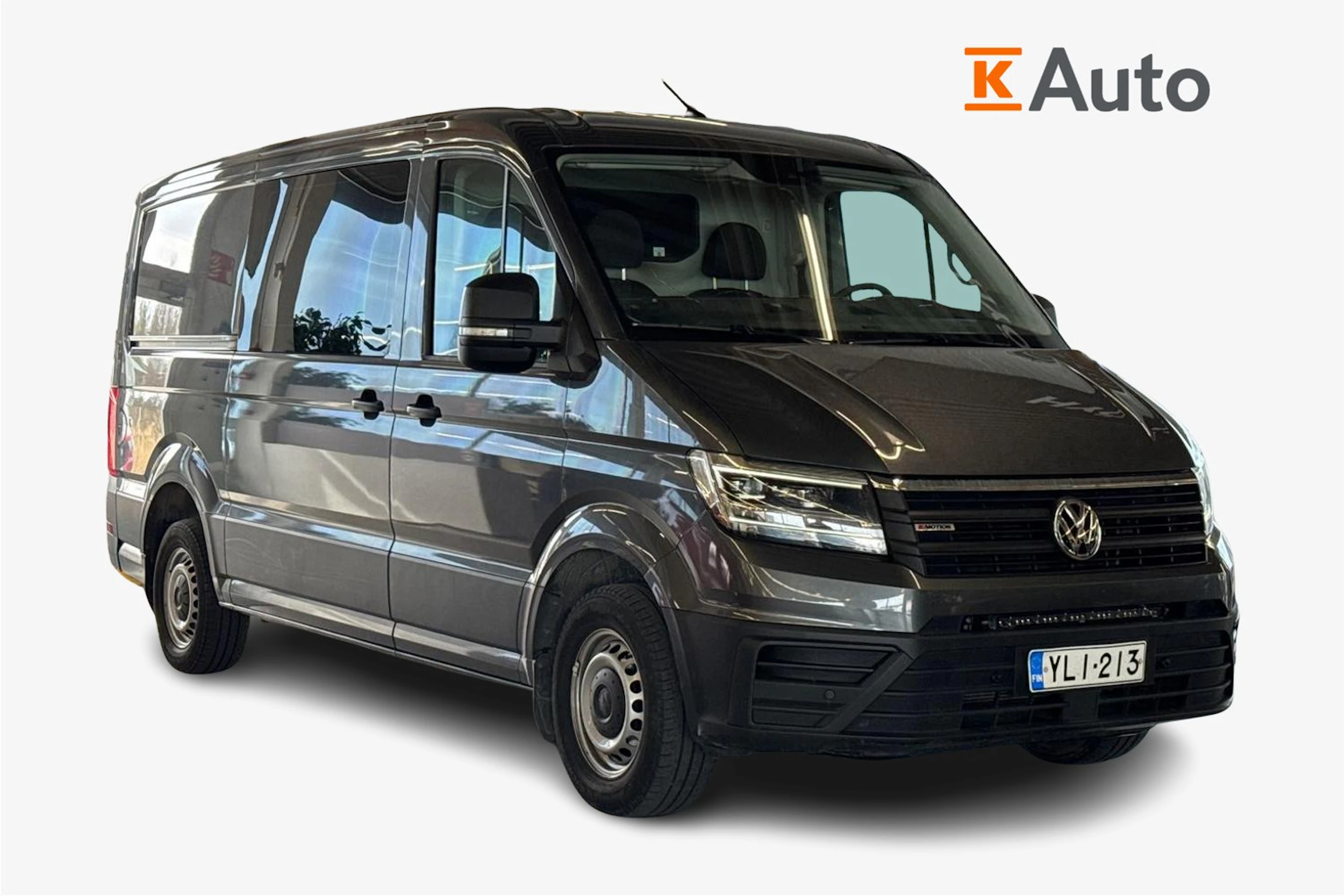 harmaa Volkswagen Crafter 2019 kuva 1.