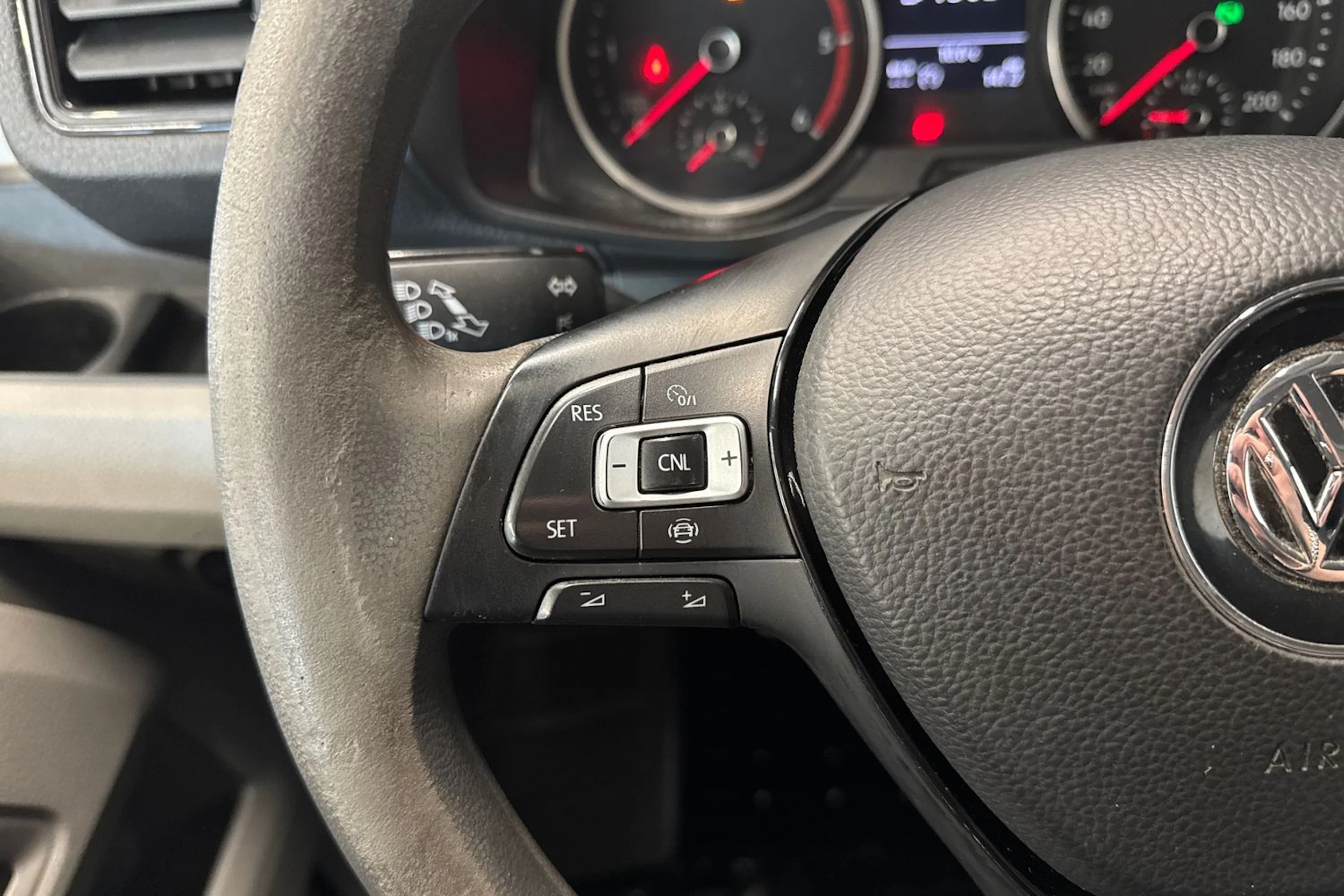 harmaa Volkswagen Crafter 2019 kuva 15.