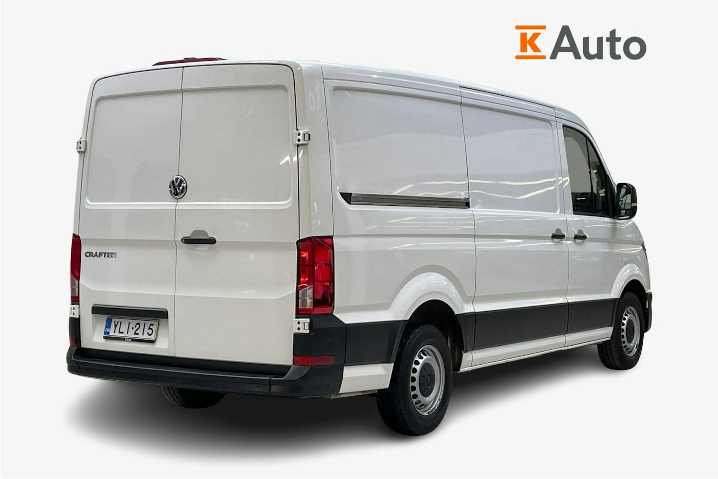 valkoinen Volkswagen Crafter 2019 kuva 2.